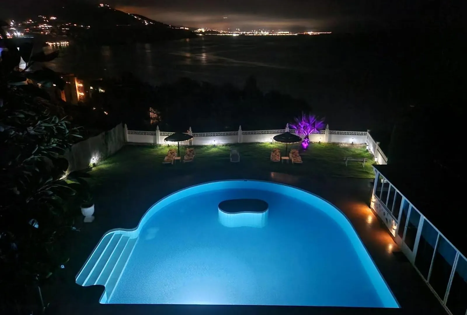 Las Flores Almuñécar Casa de Férias